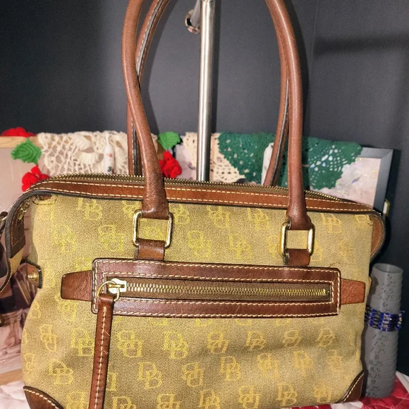 Dooney & Bourke Vintage Handbag Gold & Brown, Canvas & Leather, Sturdy - Picture 2 of 5